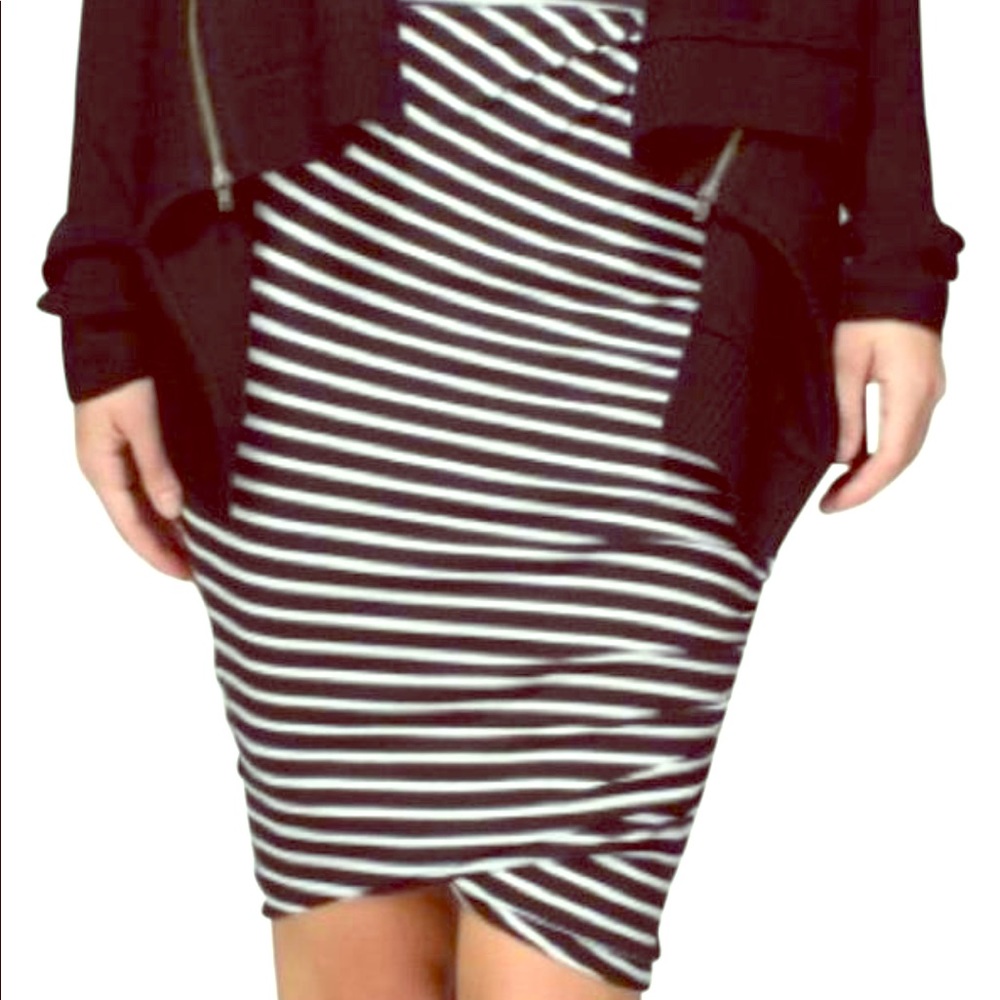 Lululemon Anytime Skirt